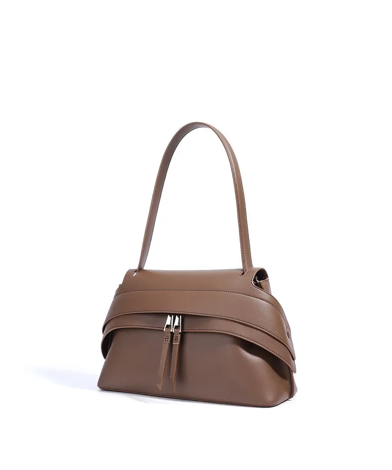 Luna Saddle Crossbody Bag